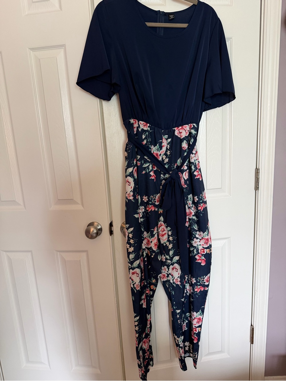 SHEIN Navy Floral Short-Sleeve Jumpsuit with Tie Waist